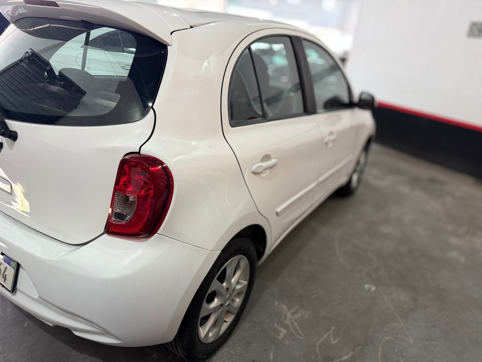 Nissan March