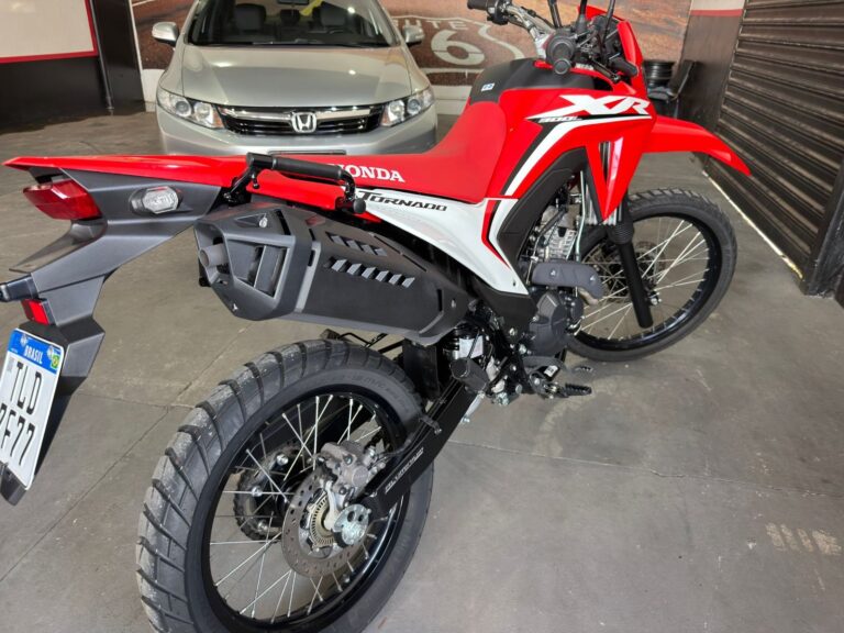 Honda XR 300Tornado